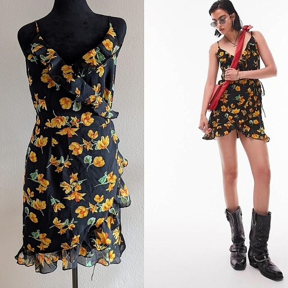 Topshop floral wrap strappy mini dress in multi color size 6 - Picture 1 of 13